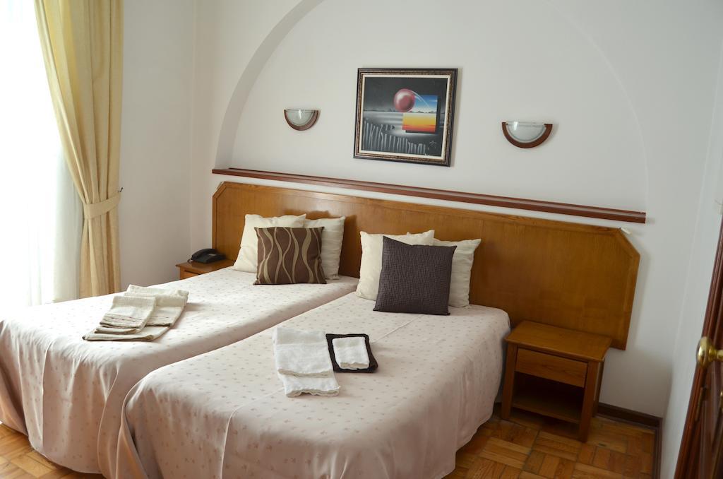 Residencia Filipe Hotel Guarda Room photo